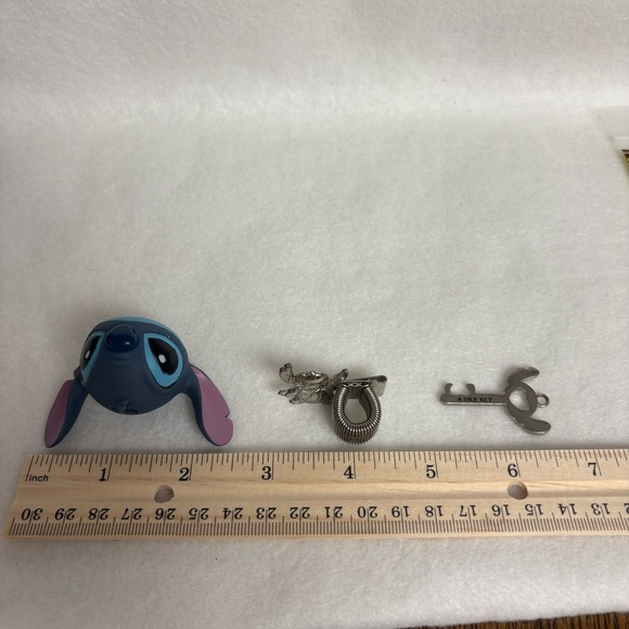 Set of 3 STITCH Pen Holder Key Plastic Key Cover Disney Japan - Picture 3 of 9